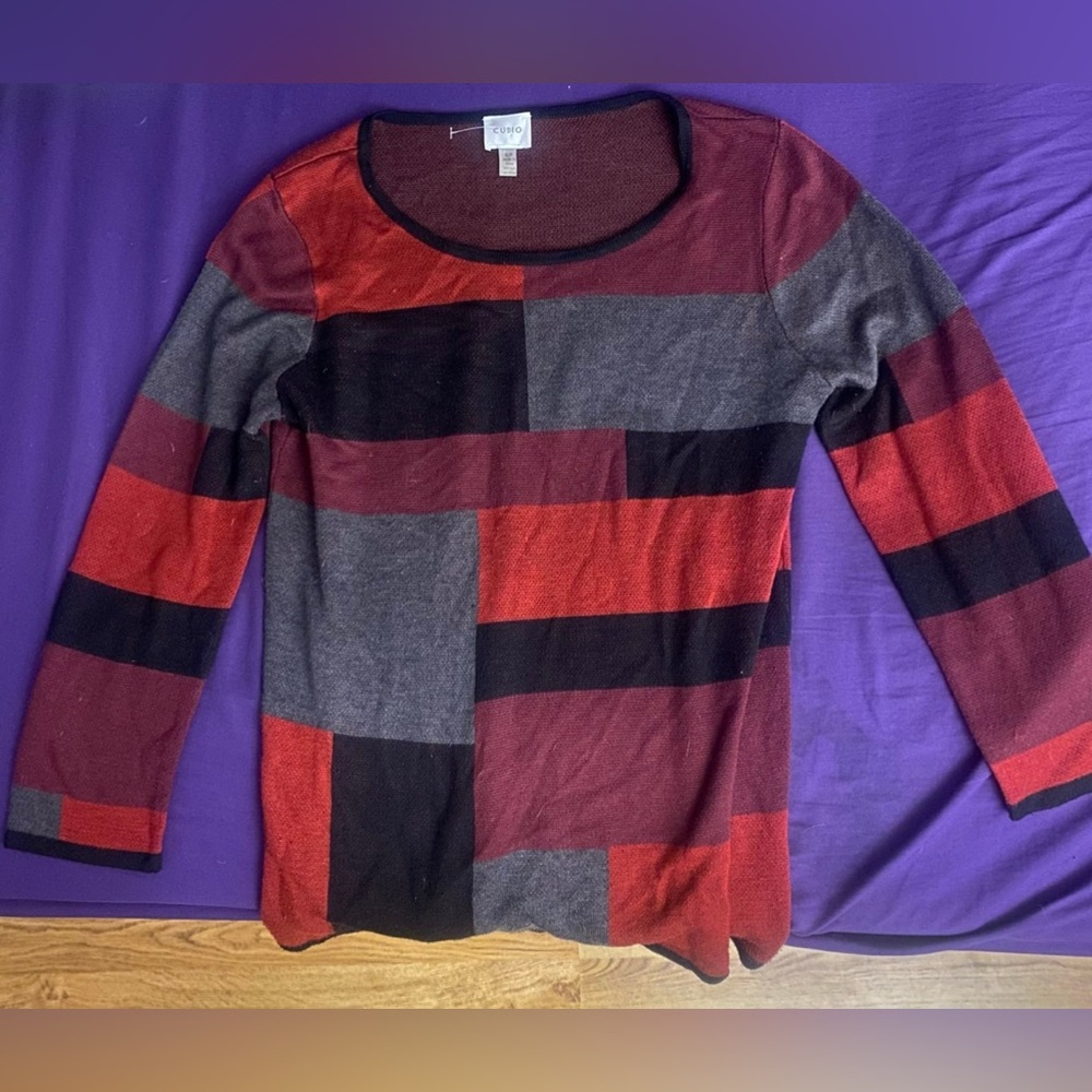 Sweater red black grey square pattern